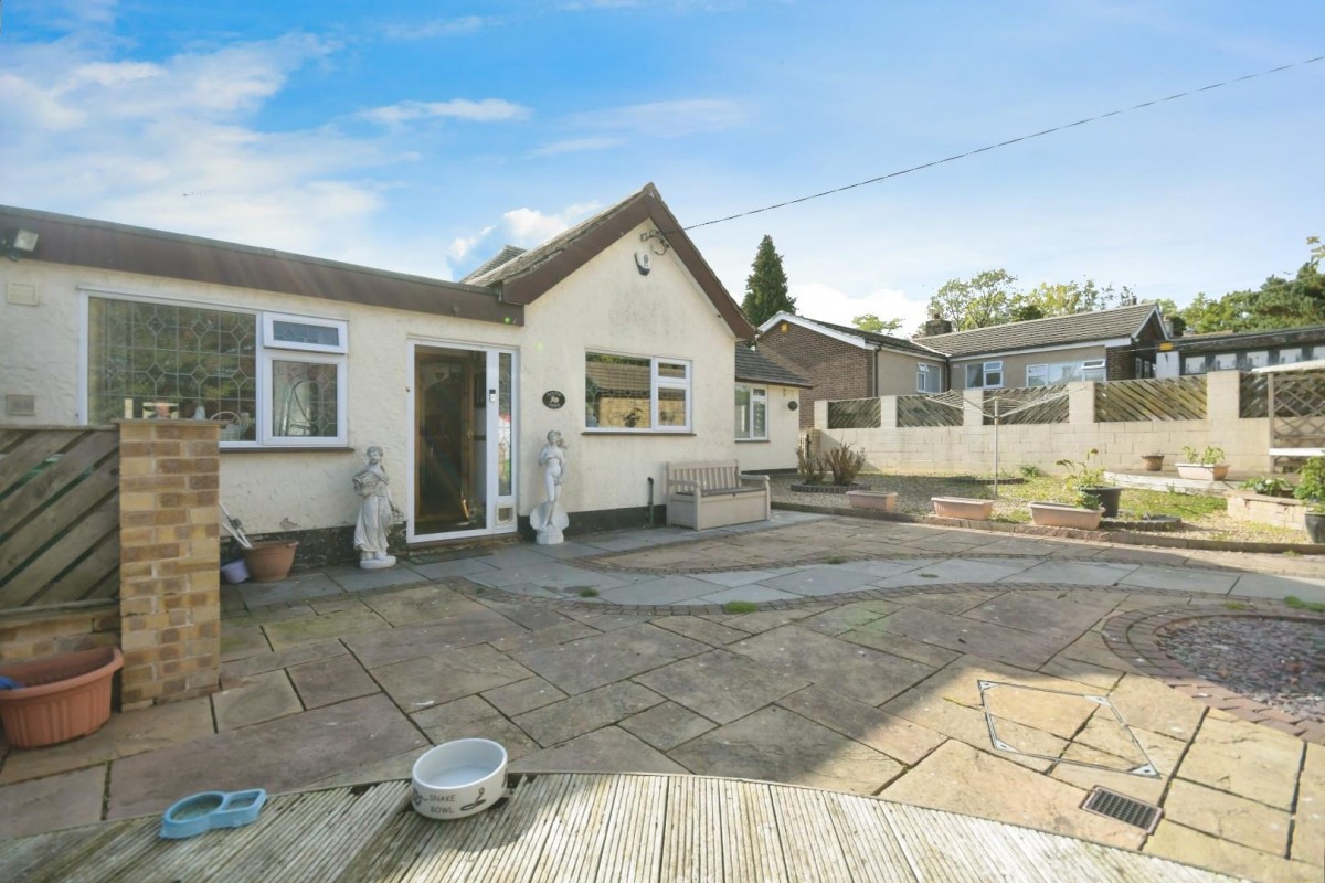 Derby Road, Wingerworth, Chesterfield, S42 6NF