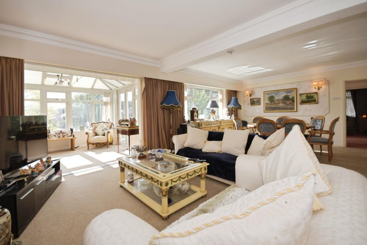 Derby Road, Wingerworth, Chesterfield, S42 6NF