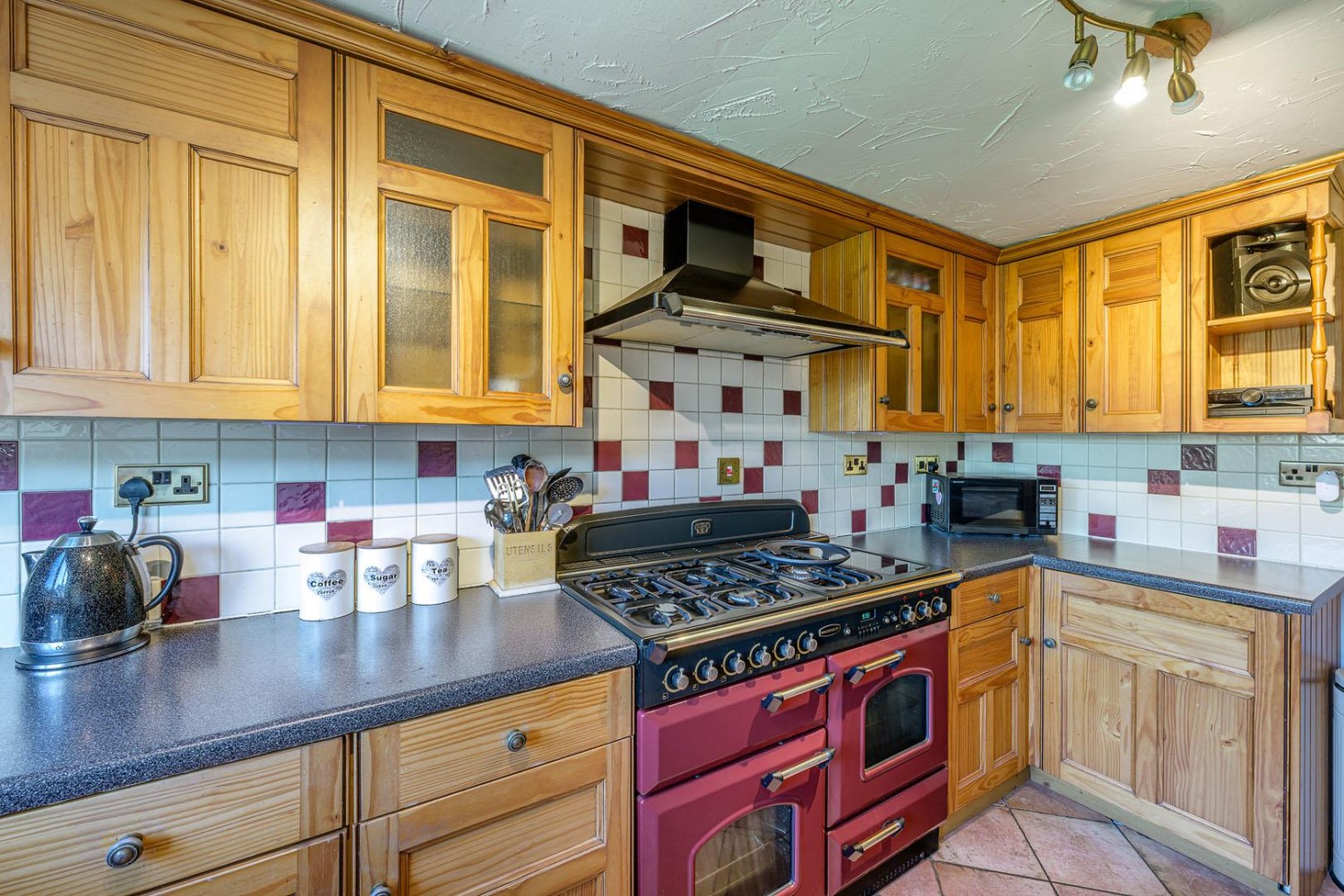 Lime Tree Walk, Stourport-On-Severn, DY13 8TY