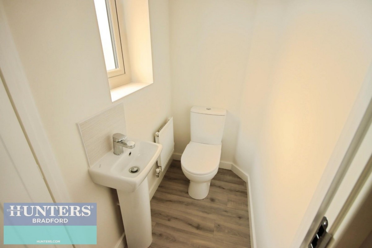 Fagley Bank Bradford, West Yorkshire, BD2 3FY