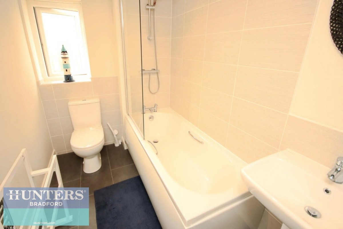 Fagley Bank Bradford, West Yorkshire, BD2 3FY