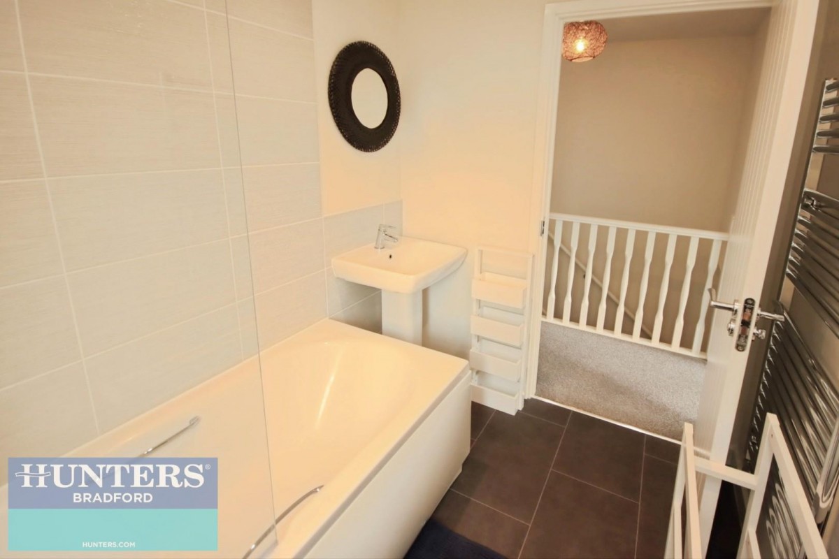 Fagley Bank Bradford, West Yorkshire, BD2 3FY