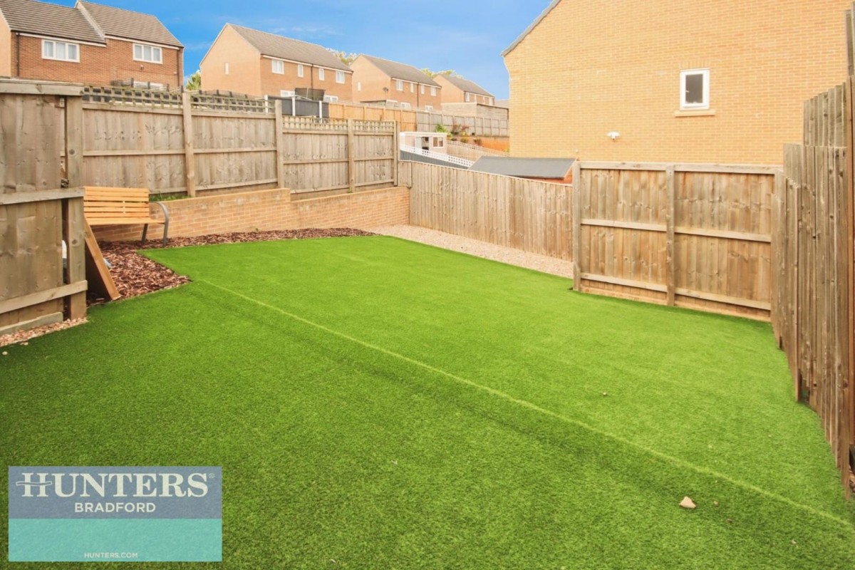 Fagley Bank Bradford, West Yorkshire, BD2 3FY