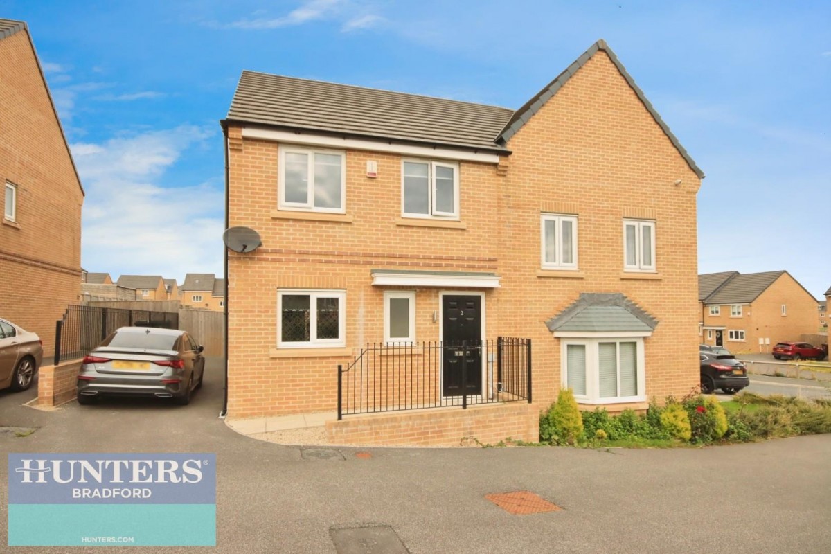 Fagley Bank Bradford, West Yorkshire, BD2 3FY