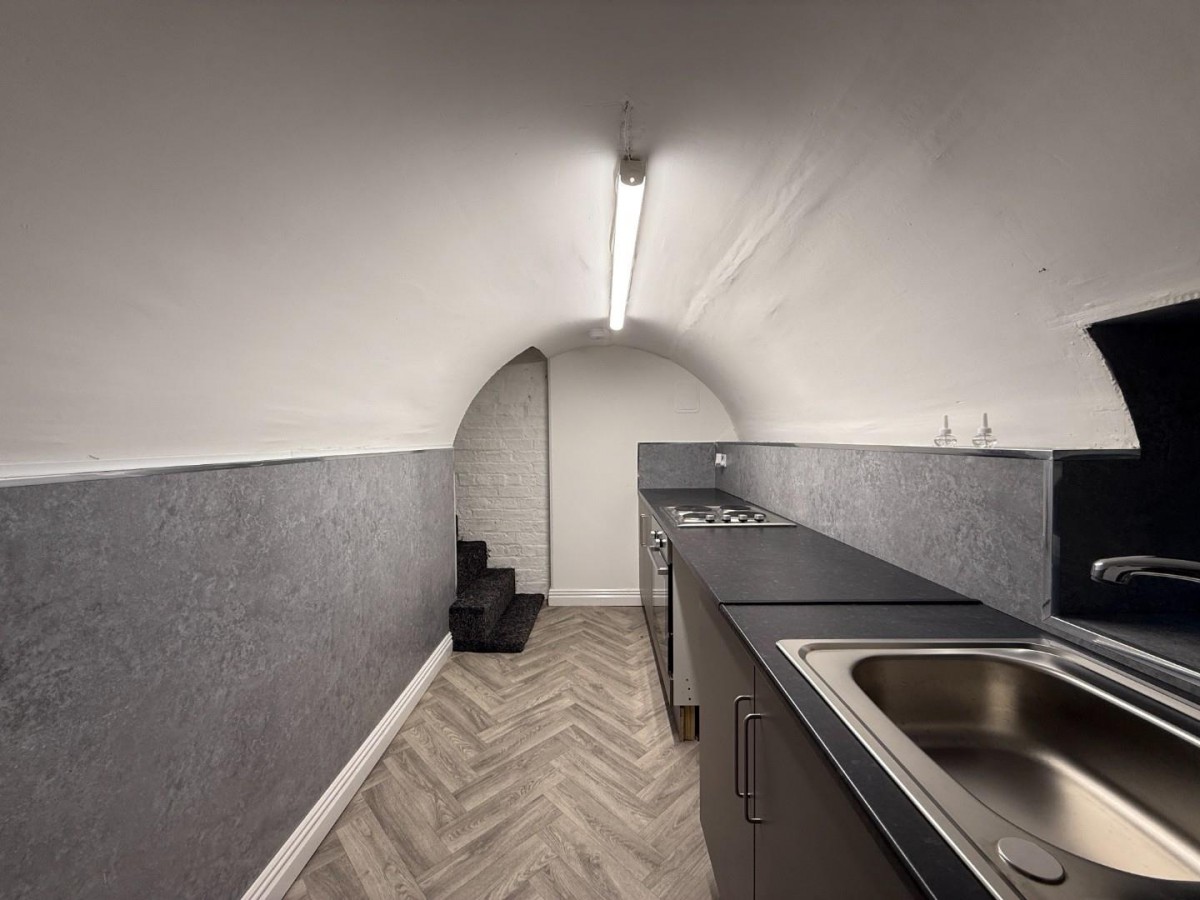 Huddersfield Road, Heckmondwike