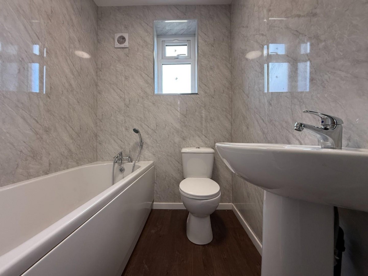 Huddersfield Road, Heckmondwike