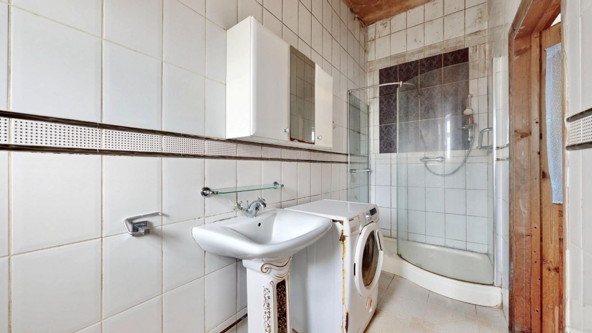 St. Albans Road, Ilford, IG3