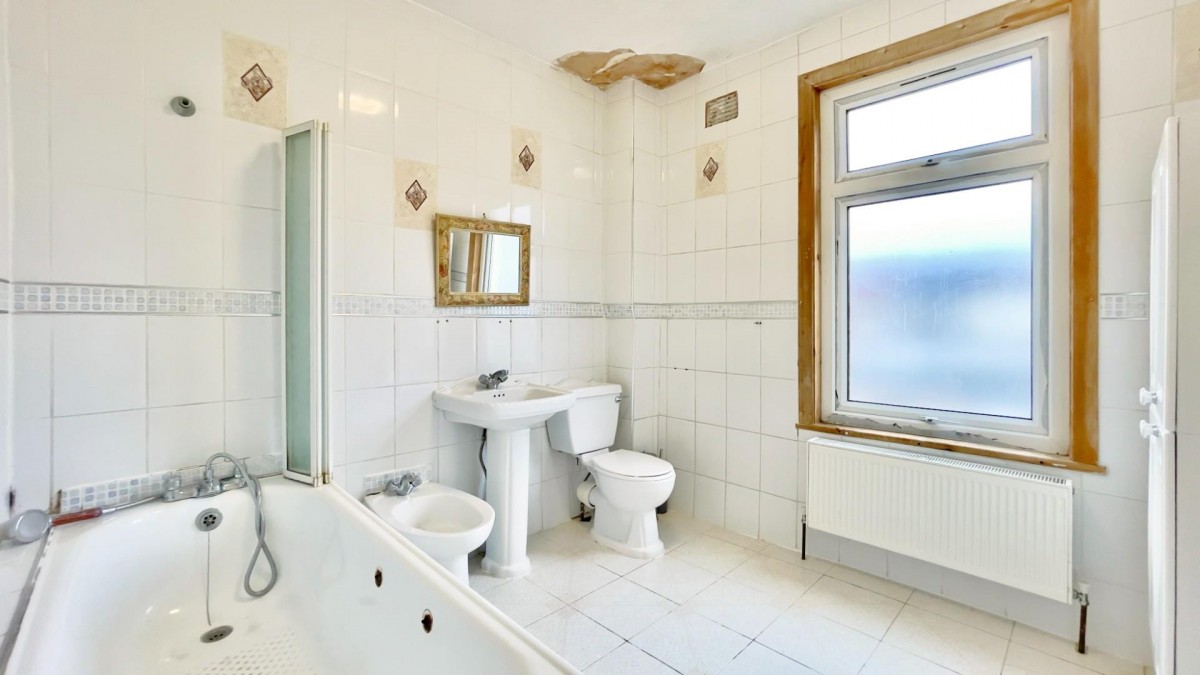 St. Albans Road, Ilford, IG3