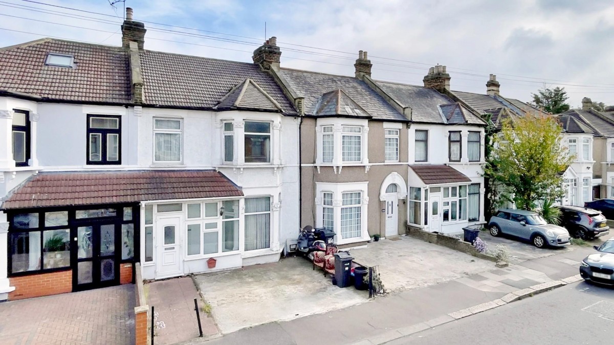 St. Albans Road, Ilford, IG3