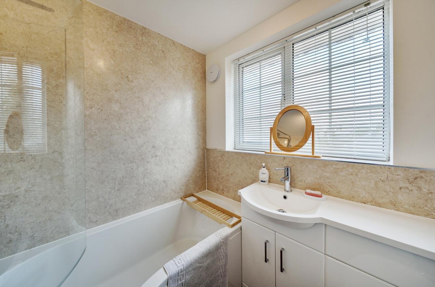 Tennyson Road , Dursley, GL11 4PZ