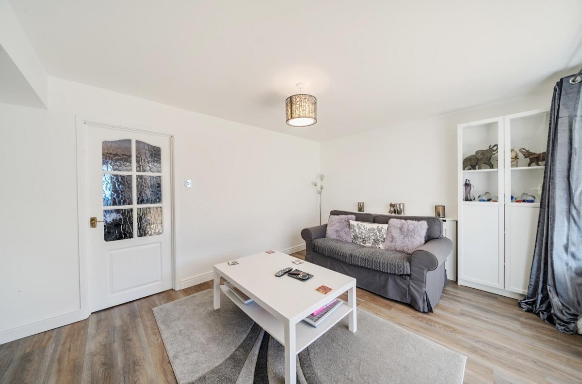 Tennyson Road , Dursley, GL11 4PZ