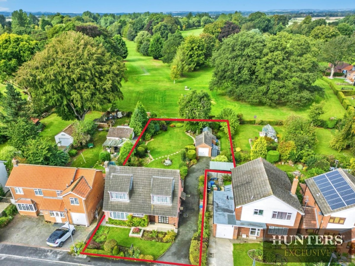 Elmfield Drive, Brandesburton, Driffield