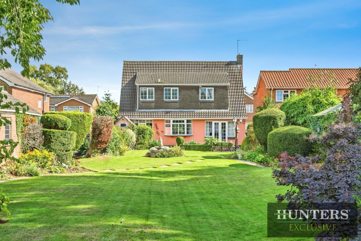 Elmfield Drive, Brandesburton, Driffield