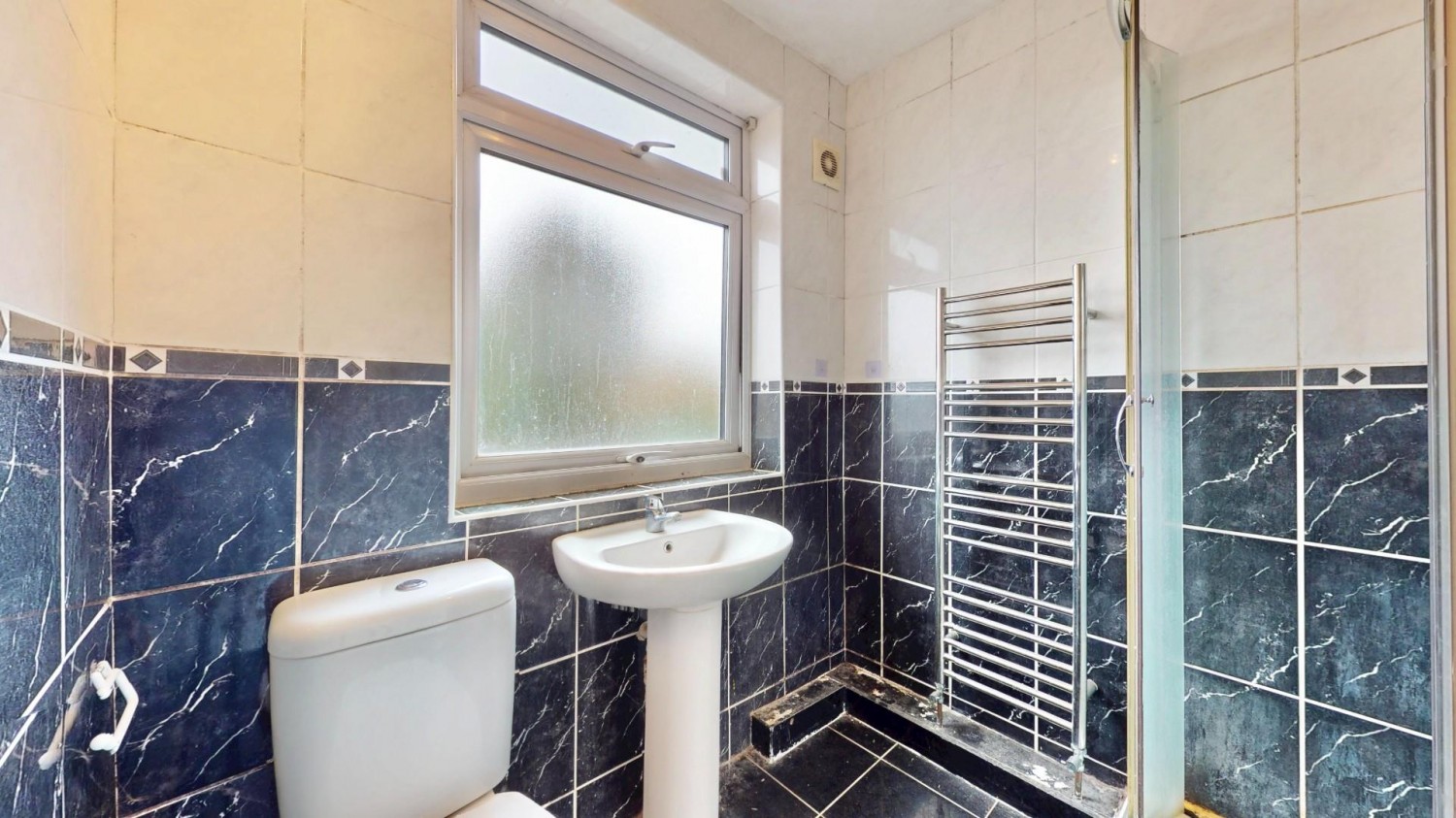 Warley Avenue, Dagenham, RM8