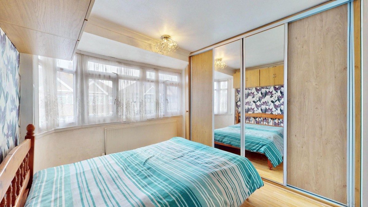 Warley Avenue, Dagenham, RM8