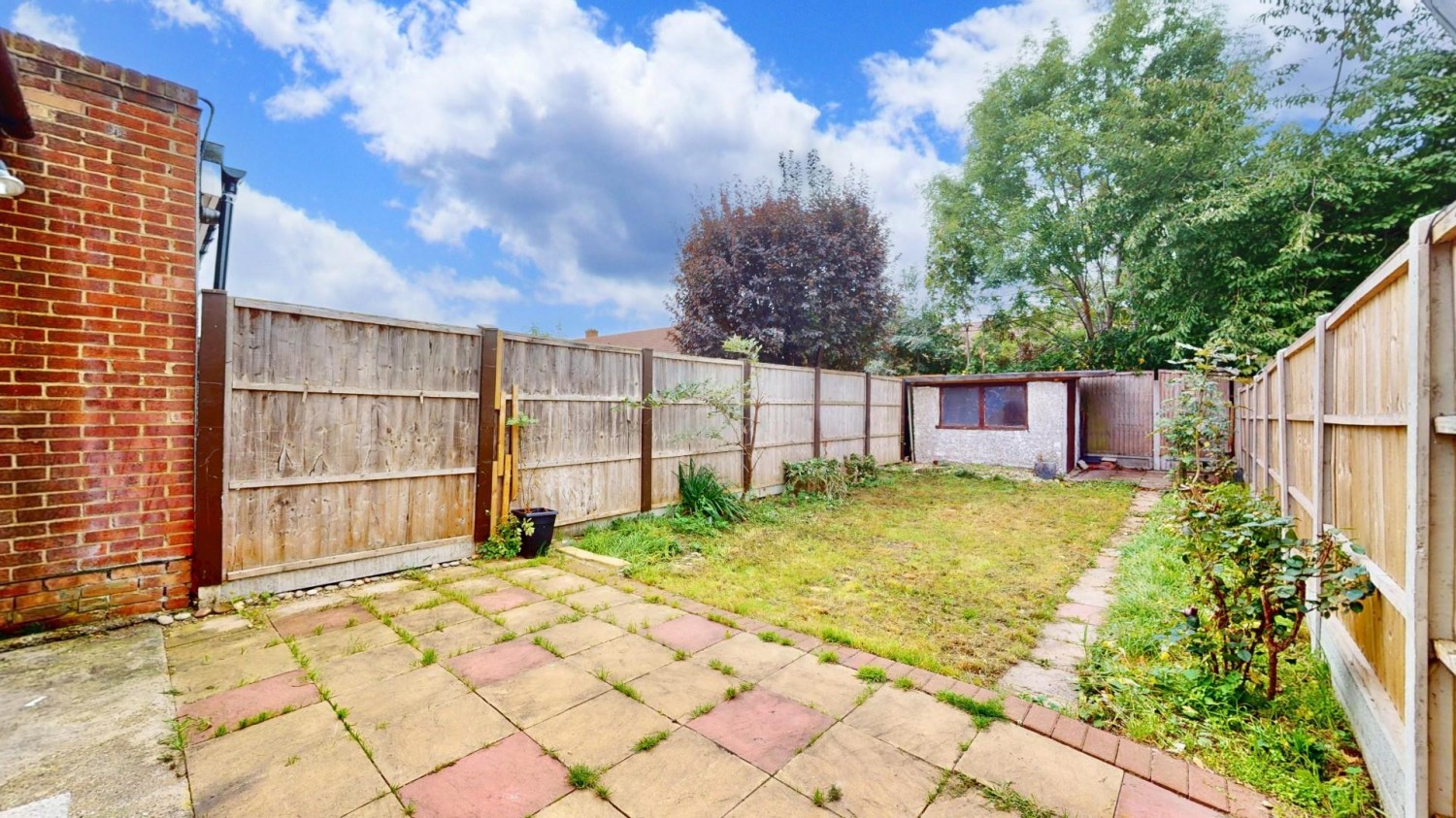 Warley Avenue, Dagenham, RM8