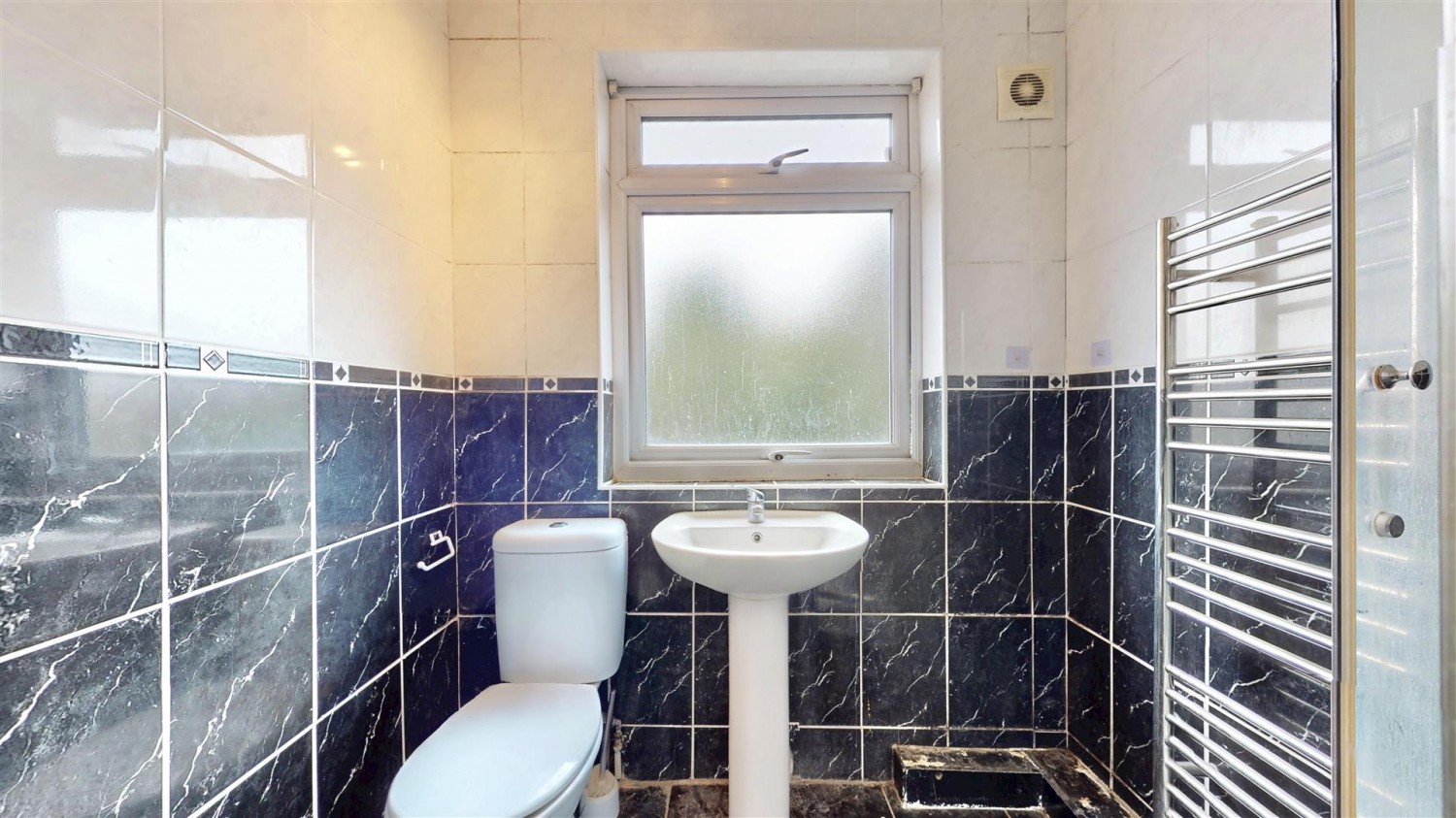 Warley Avenue, Dagenham, RM8