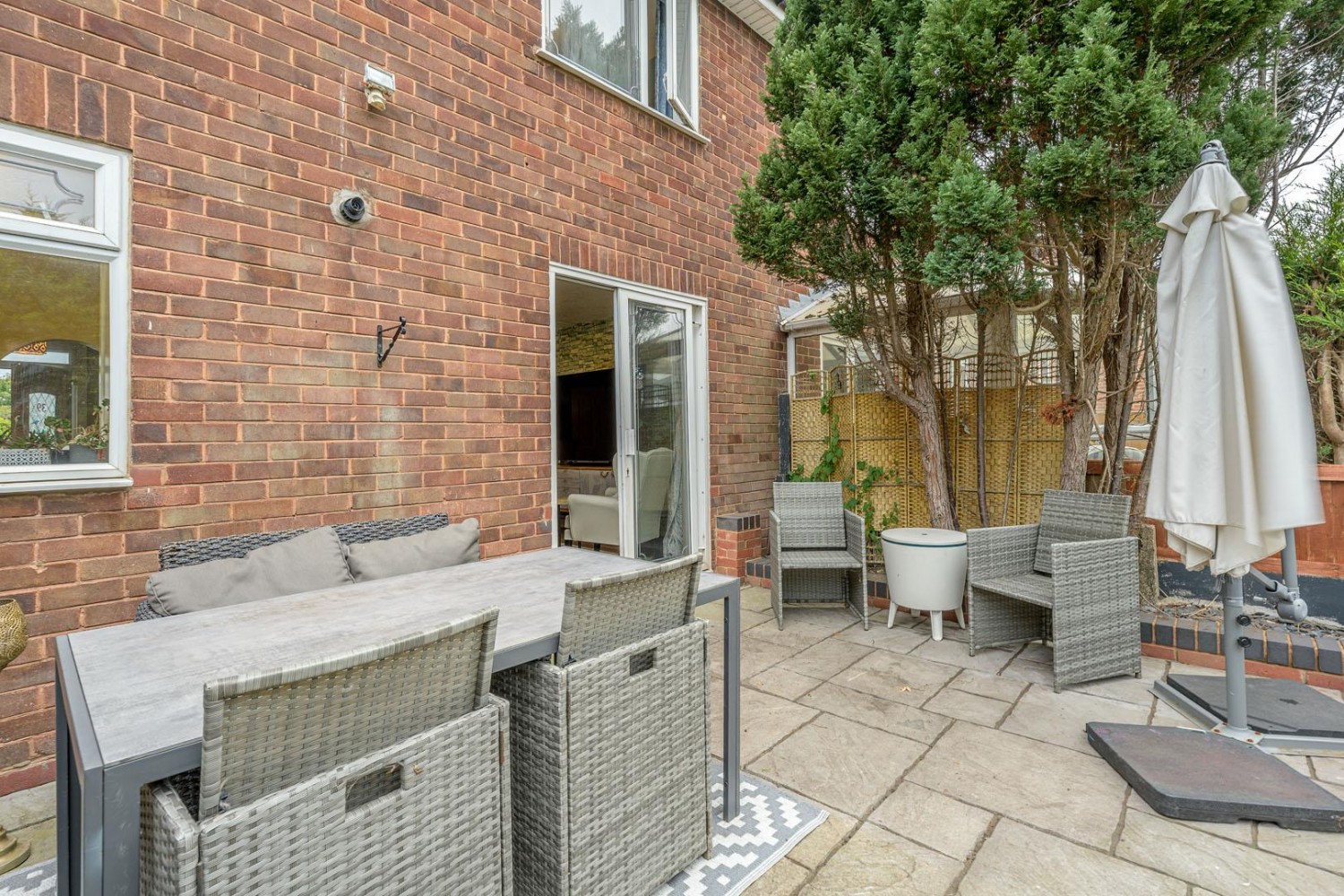 Meres Road, Halesowen, B63 2EW