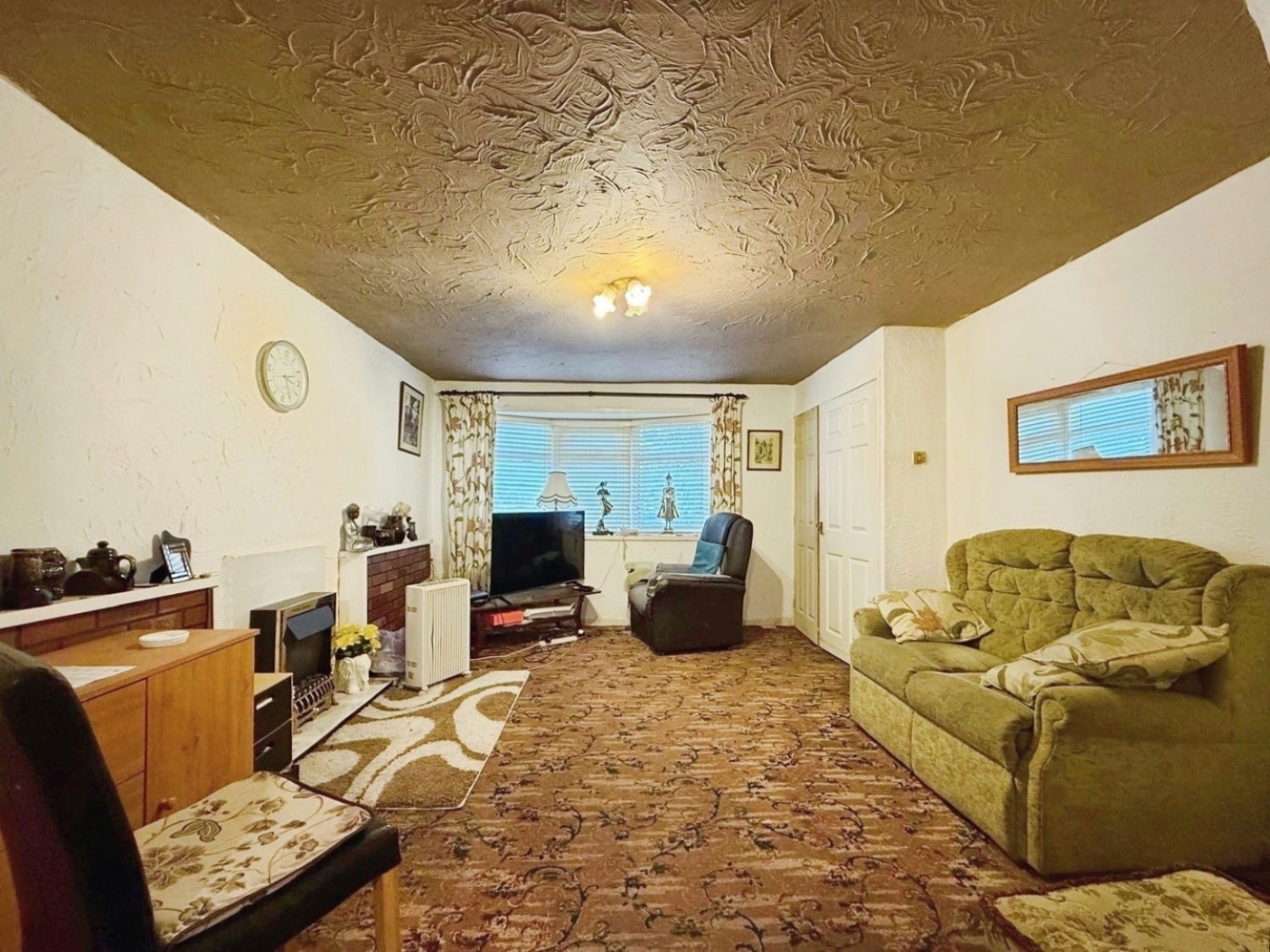 Suffolk Grove, Leigh