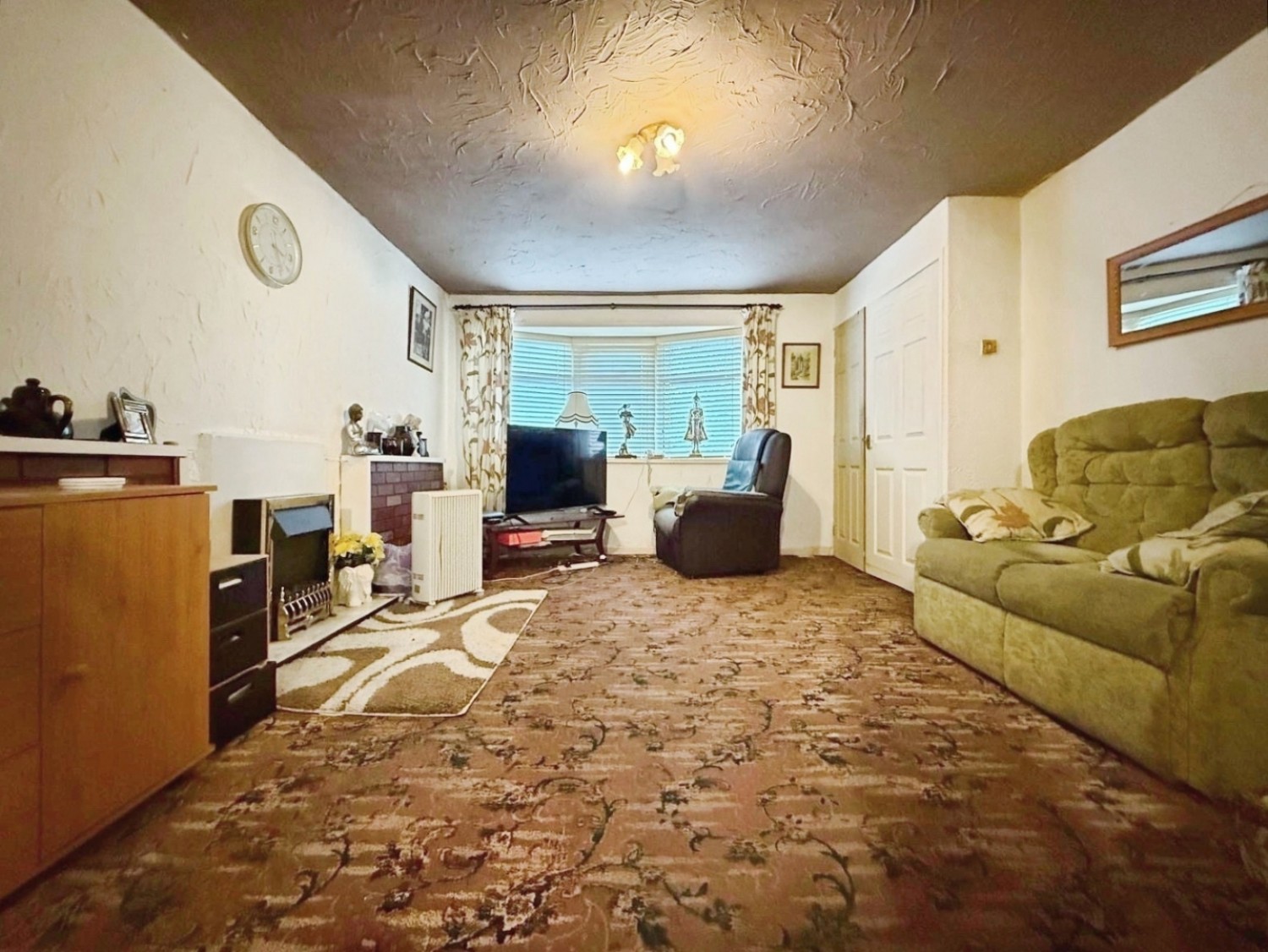 Suffolk Grove, Leigh