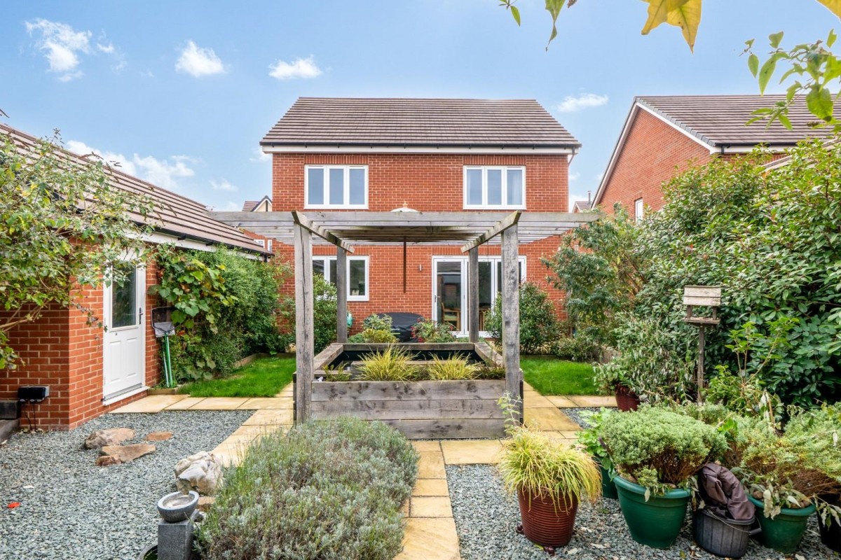 Barley Close, Cam, Gloucestershire