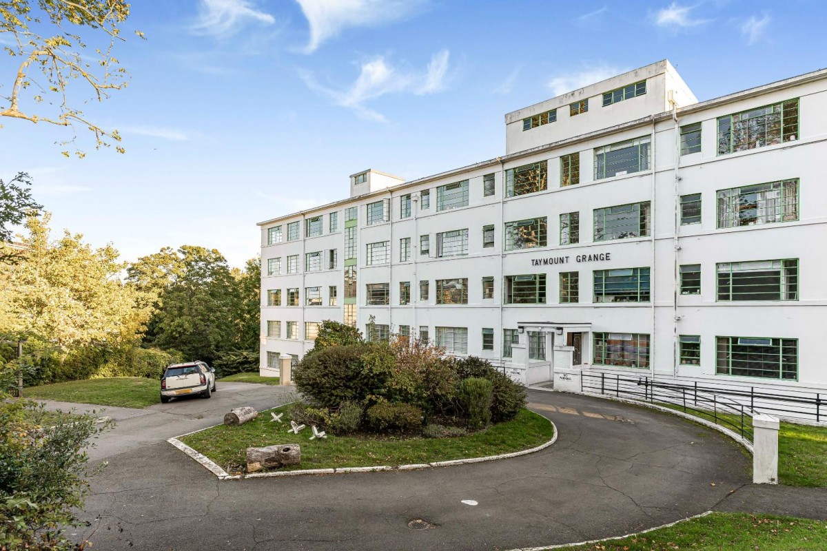 Taymount Grange, Taymount Rise