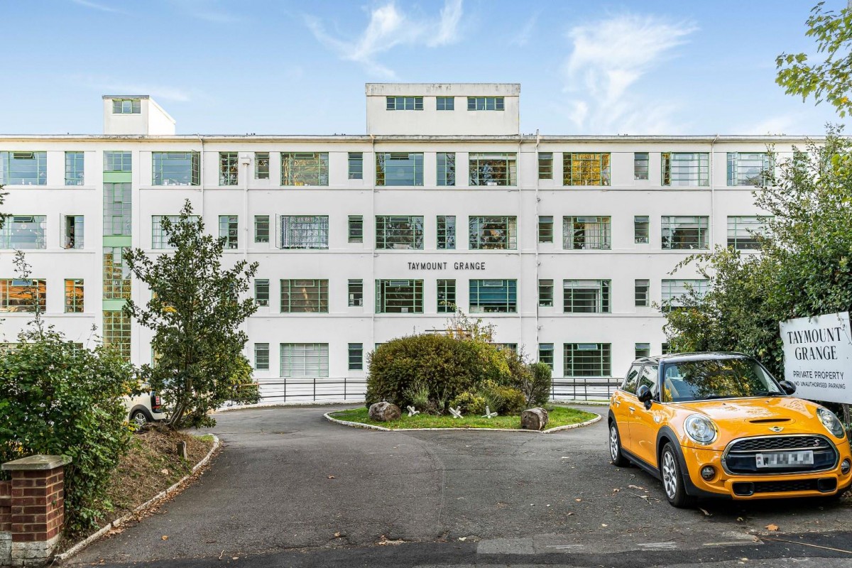 Taymount Grange, Taymount Rise