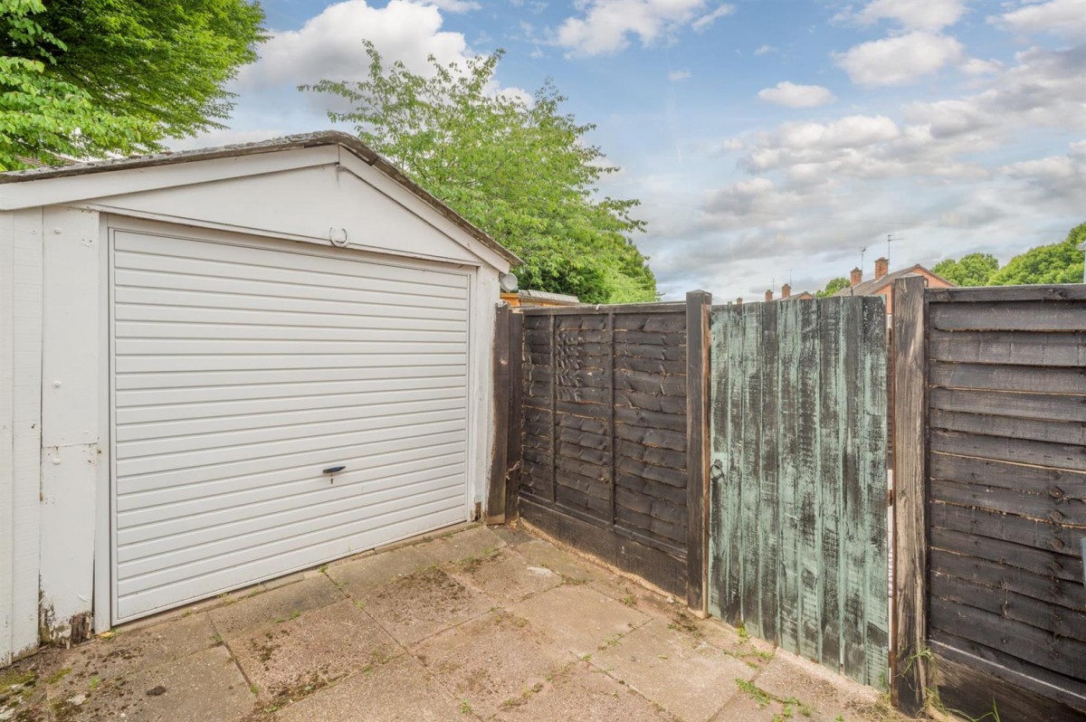 Kingsway, Stourbridge, DY8 4TG