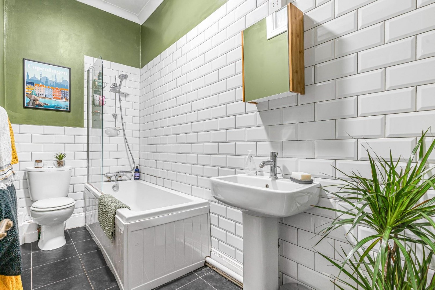 46 Montem Road, London