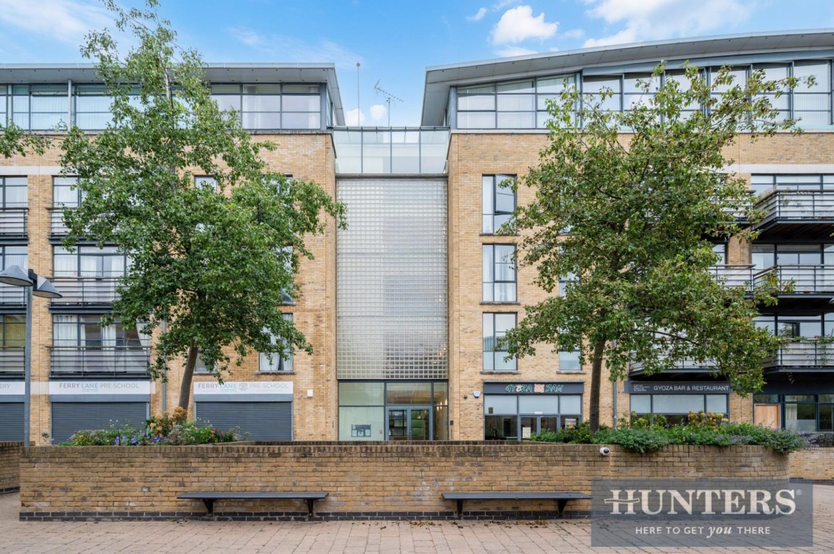 Ferry Lane, Brentford