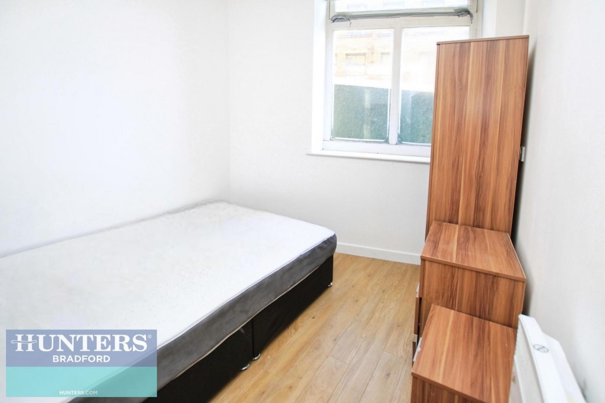 Airedale House, 130 Sunbridge Road Bradford, West Yorkshire, BD1 2PF