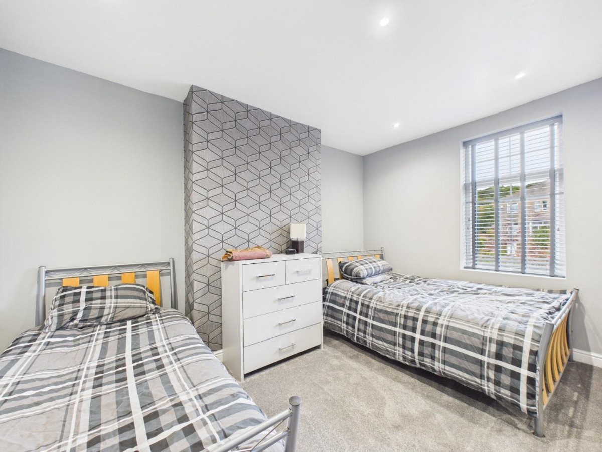 Redburn Road, Shipley