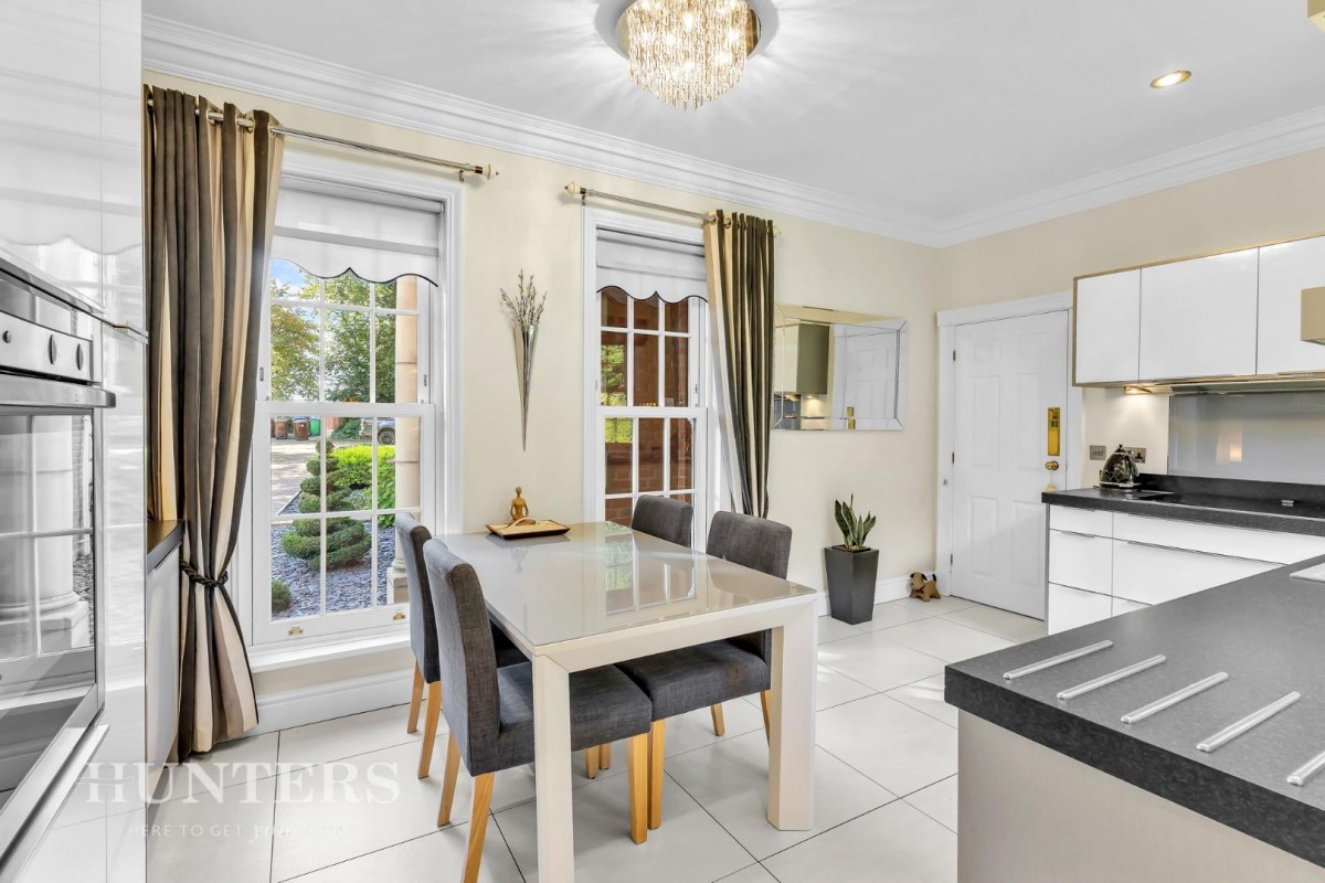 Carriage Drive Littleborough, OL15 9LE