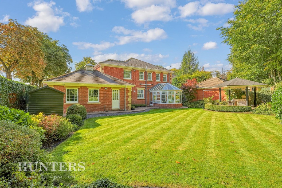 Carriage Drive Littleborough, OL15 9LE