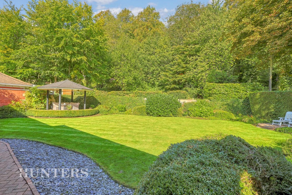 Carriage Drive Littleborough, OL15 9LE