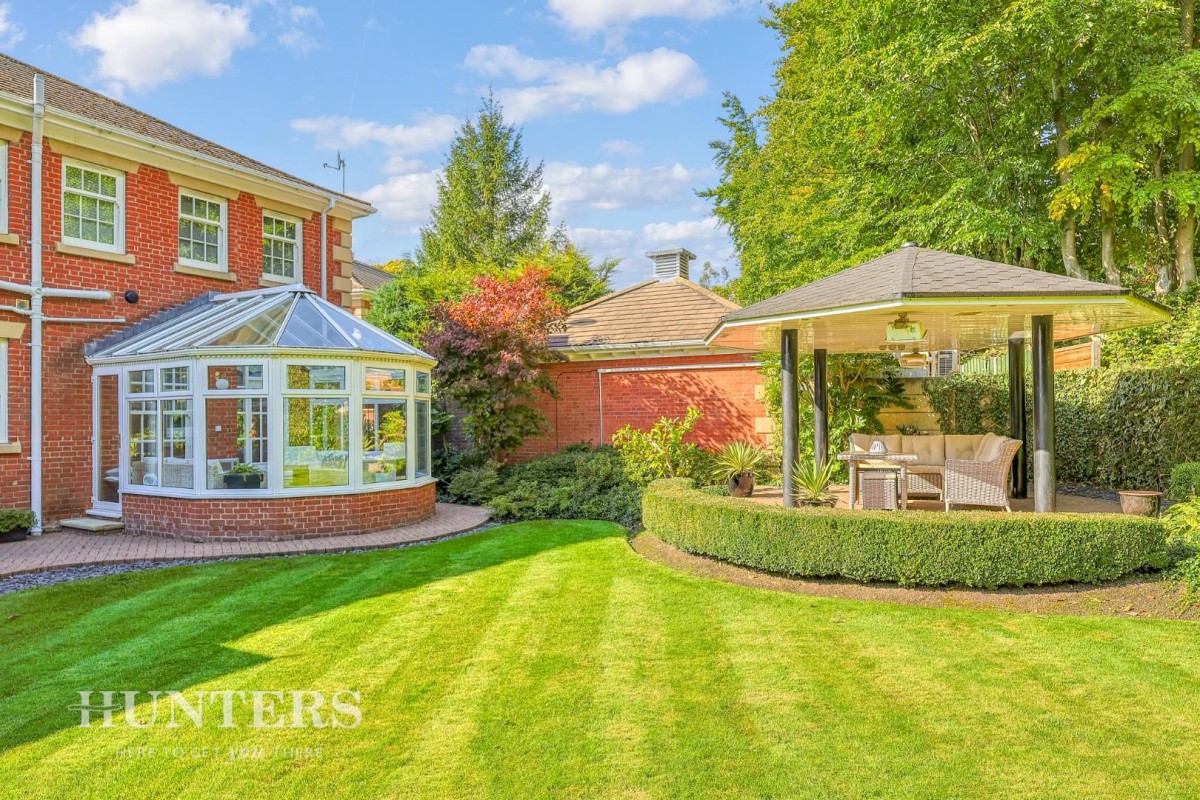 Carriage Drive Littleborough, OL15 9LE