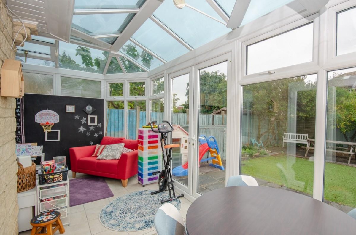 Bromley Heath Road, Downend, Bristol, BS16 6JB