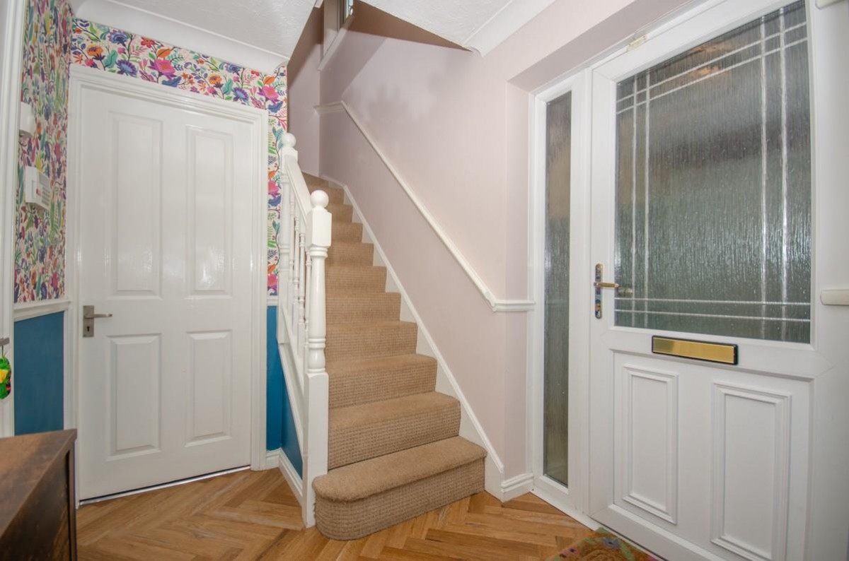 Bromley Heath Road, Downend, Bristol, BS16 6JB