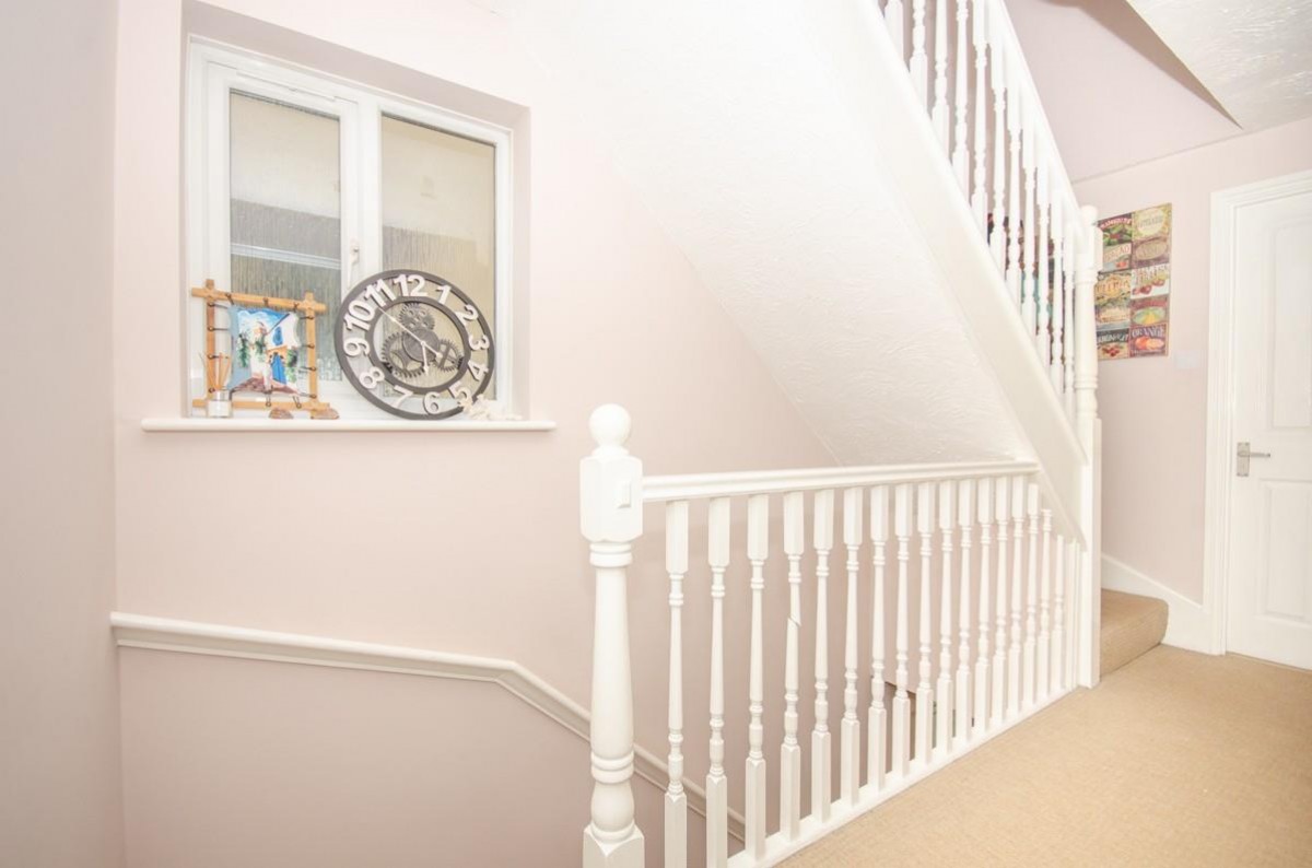 Bromley Heath Road, Downend, Bristol, BS16 6JB