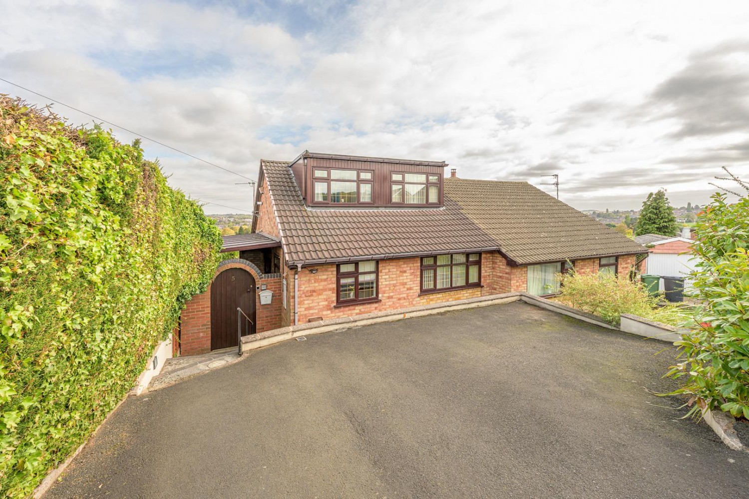 Kenilworth Close, Wordsley, DY8 5HW