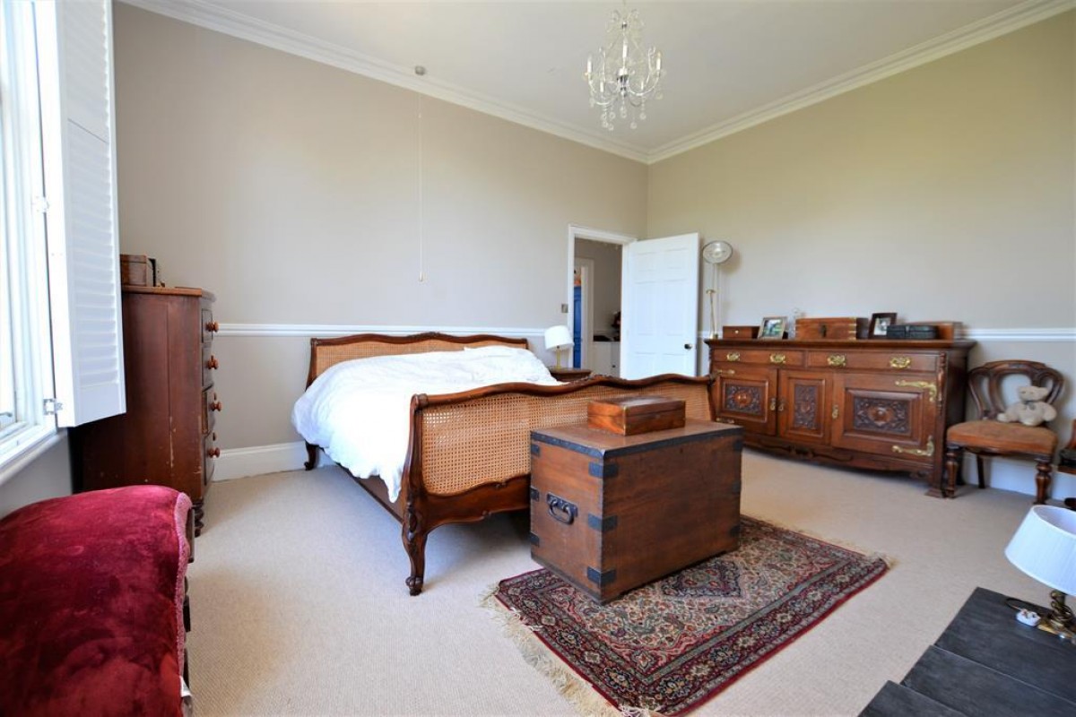 Western Road, Cheltenham, GL50 3RN