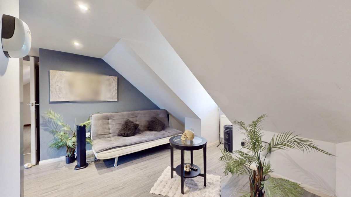 Eastern Avenue, Ilford, IG2