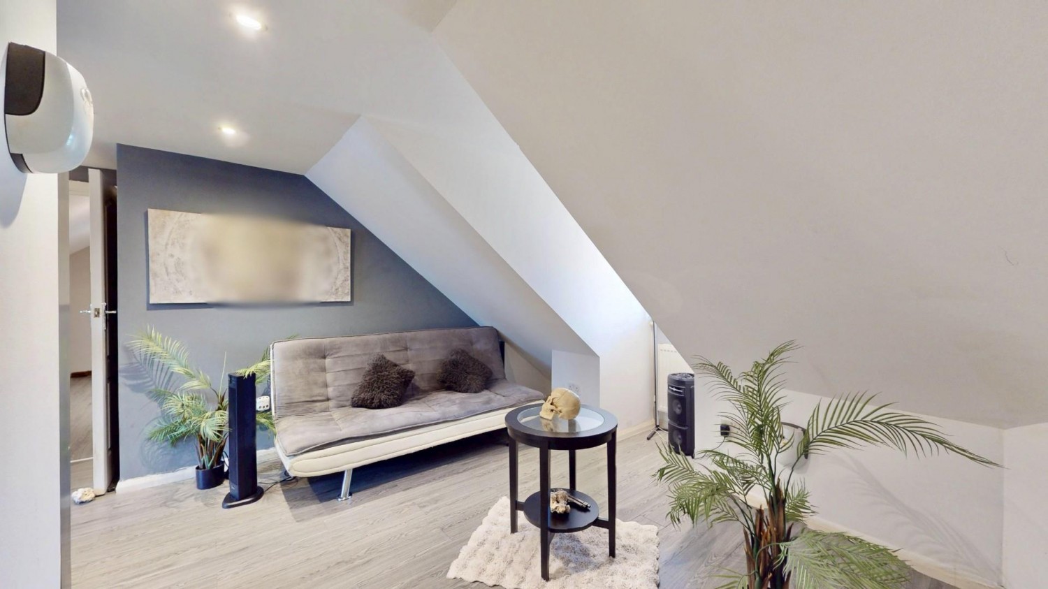 Eastern Avenue, Ilford, IG2