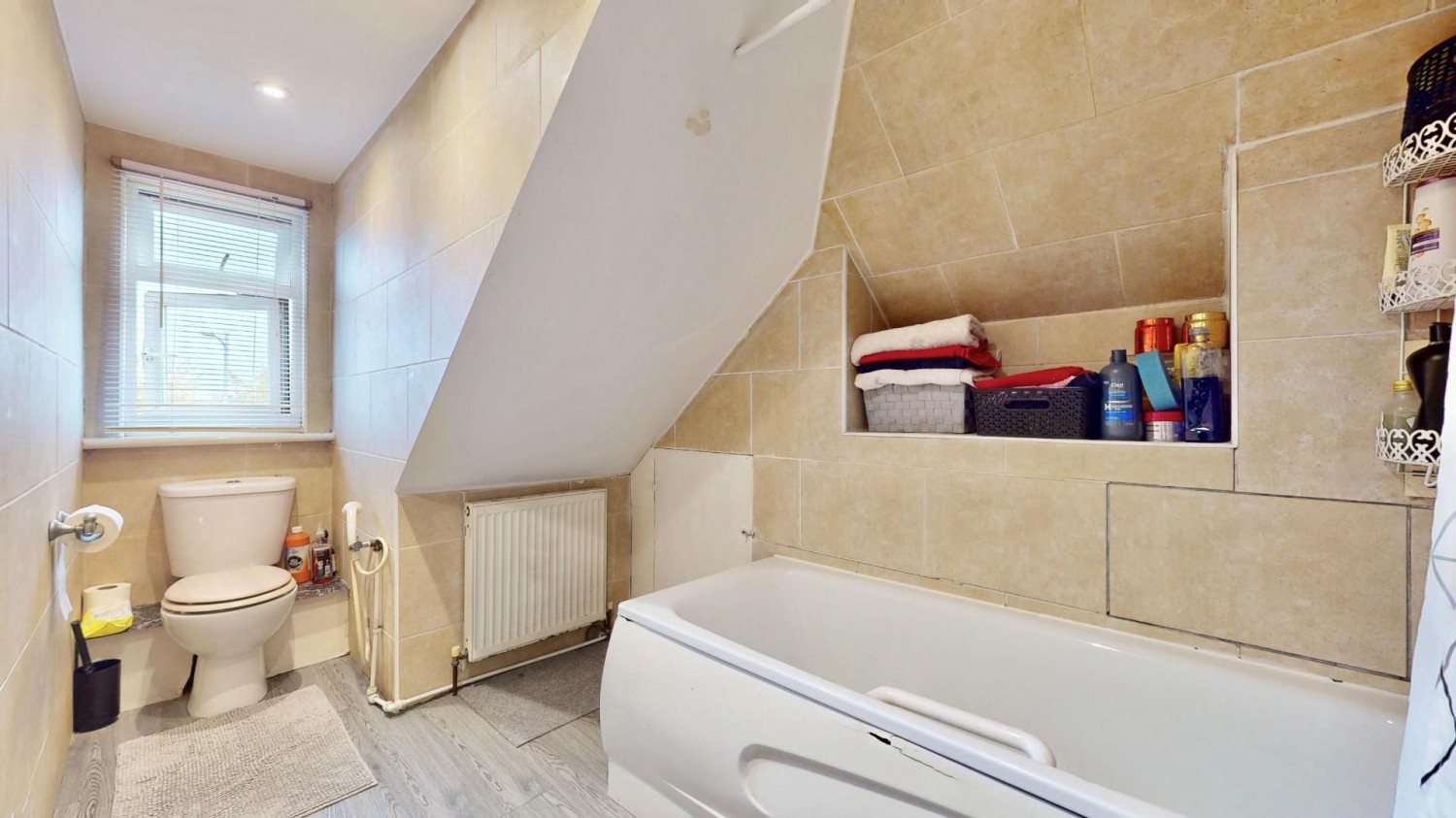 Eastern Avenue, Ilford, IG2