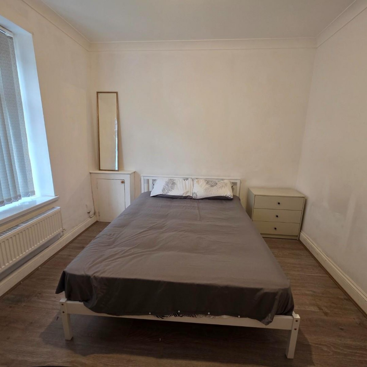 Wood Road, Pontypridd