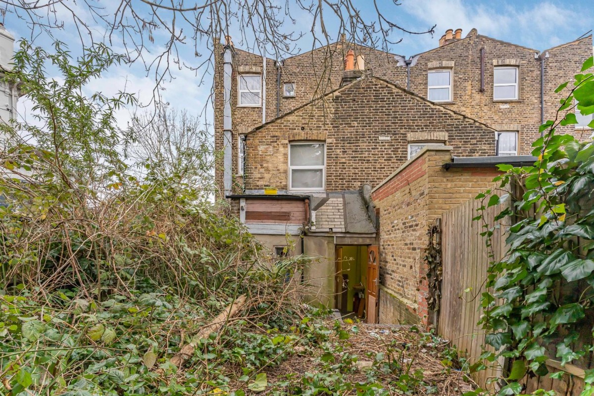 Sunderland Road, London