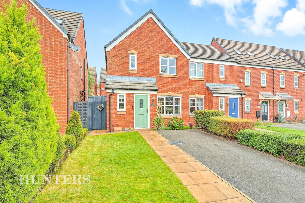 Mayflower Gardens, Wardle, OL12 9DF