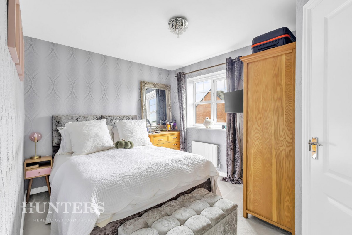 Mayflower Gardens, Wardle, OL12 9DF