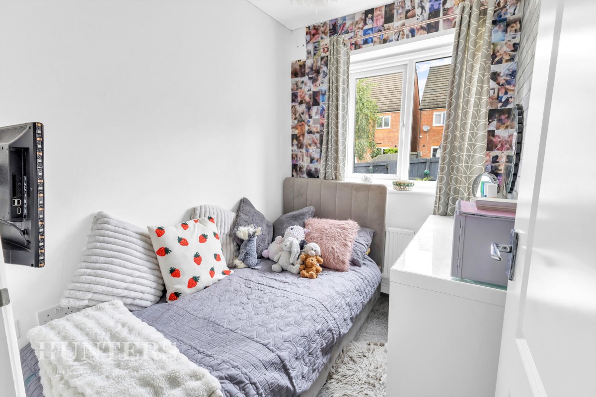 Mayflower Gardens, Wardle, OL12 9DF