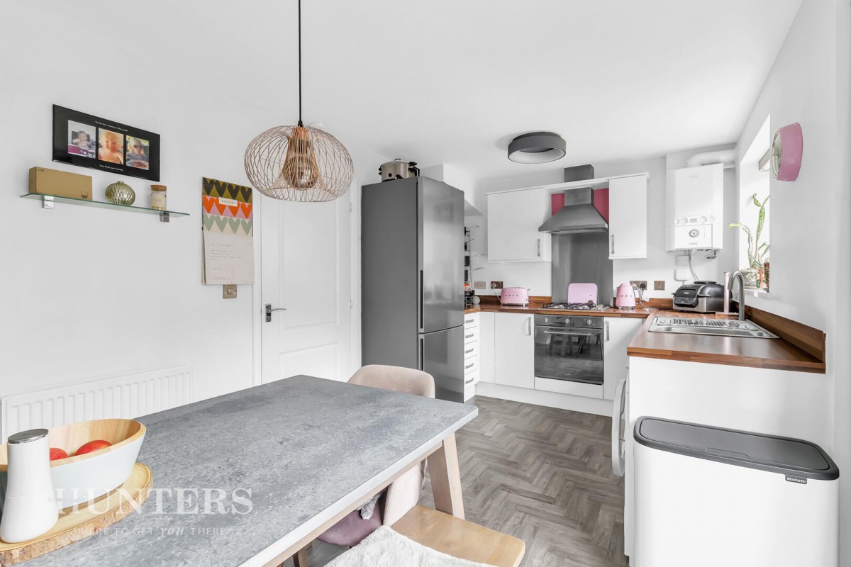 Mayflower Gardens, Wardle, OL12 9DF